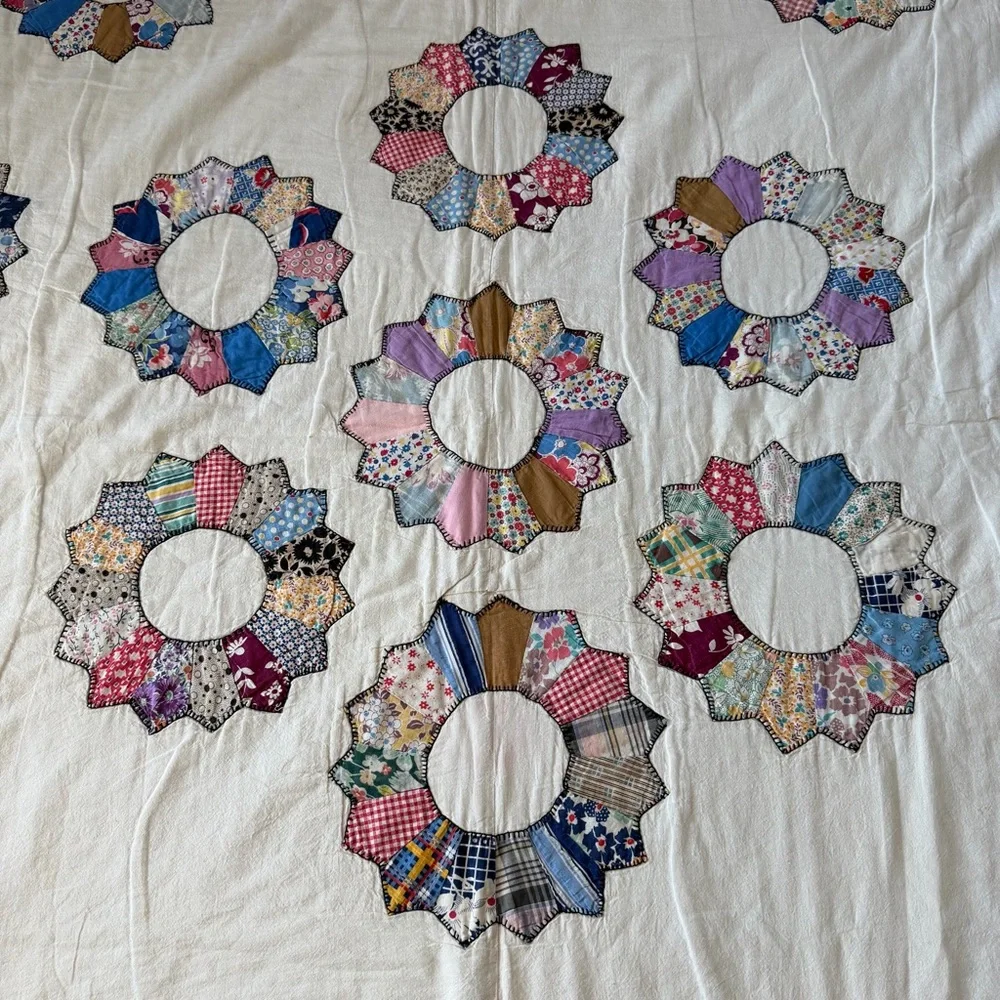 Vintage Dresden Plate Quilt 70x86 Feedsack Appliqué Cottagecore